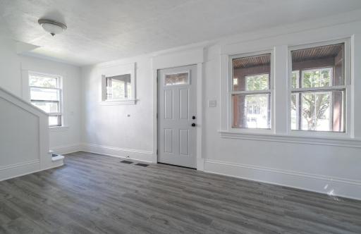 1796 Minnehaha Avenue W, Saint Paul, MN 55104