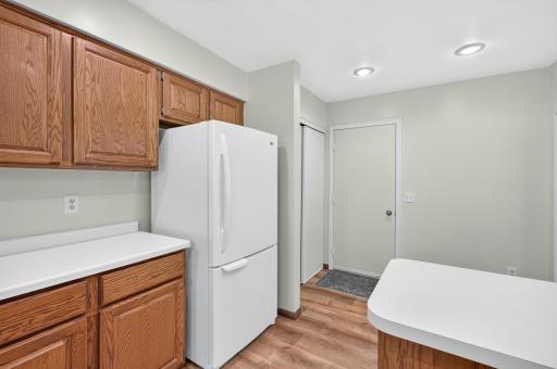 2813 Robinwood Way, Woodbury, MN 55125