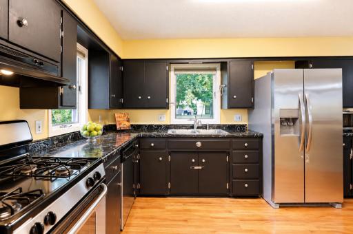 1404 Plainview Lane, Albert Lea, MN 56007