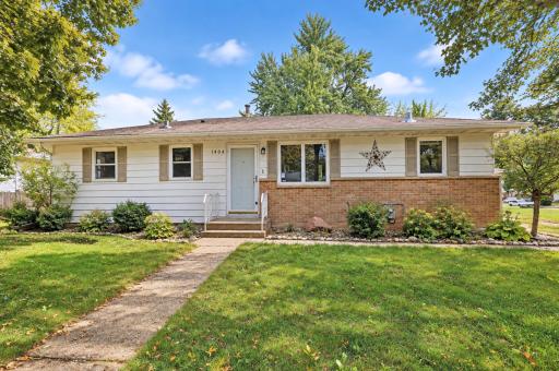 1404 Plainview Lane, Albert Lea, MN 56007