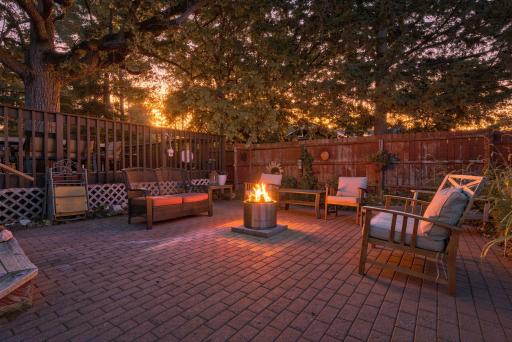 Virtually staged dusk