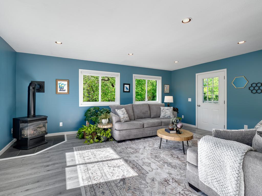A beautiful sunroom bathes you in natural light.