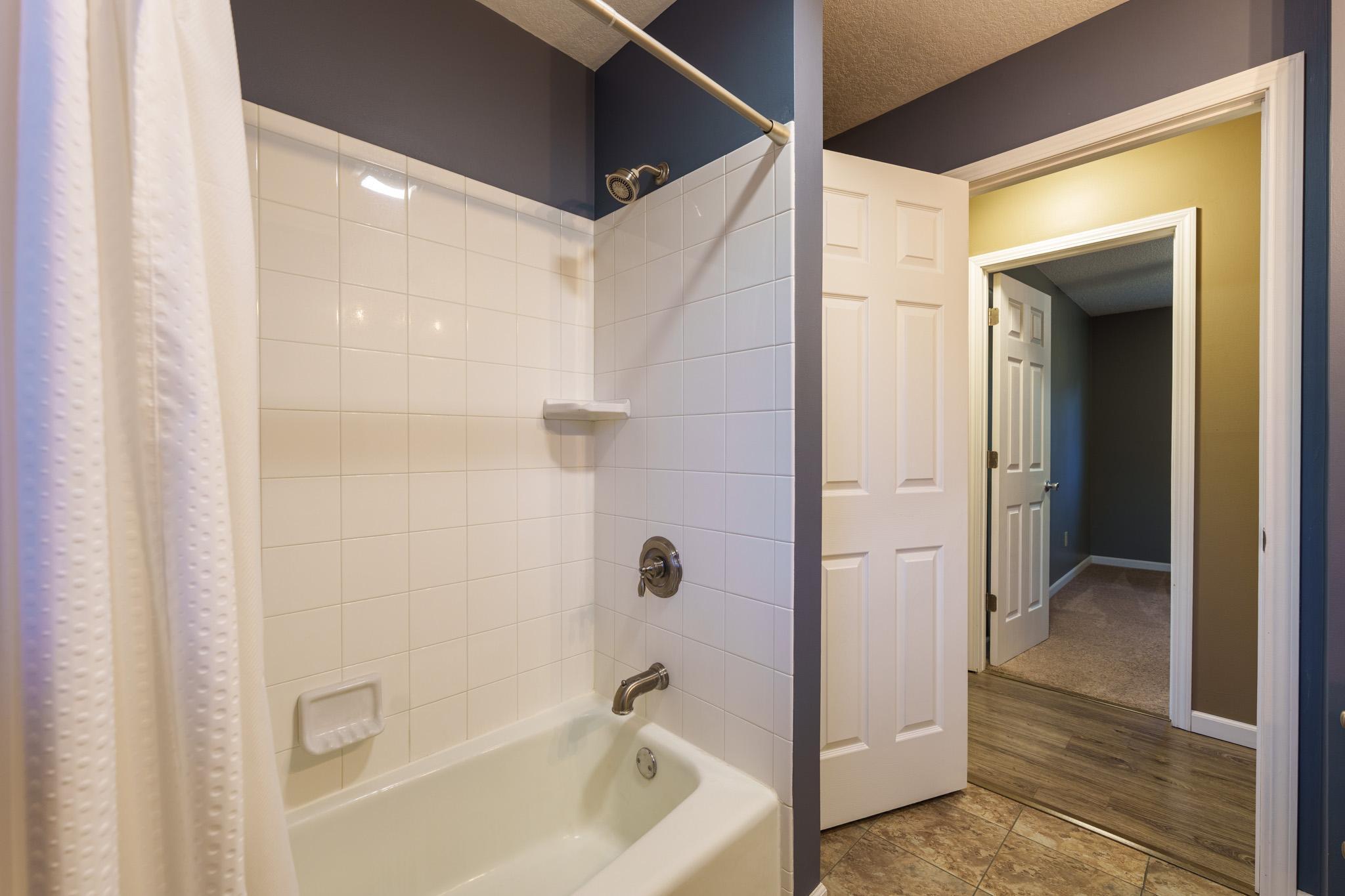 1233 View Ct Hastings-31.jpg