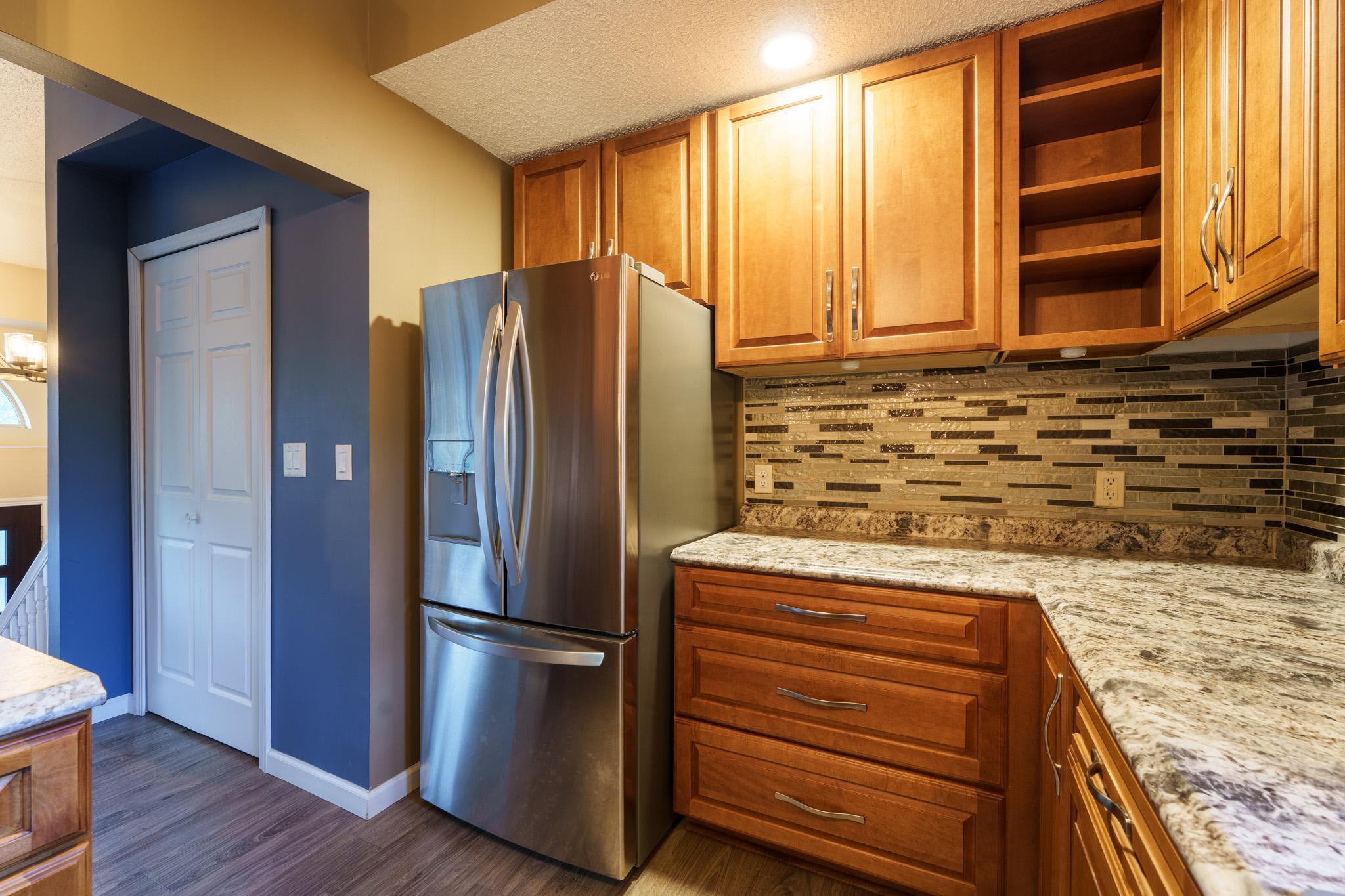 Kitchen - 1233 View Ct Hastings-27.jpg