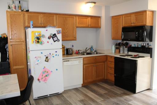 1806-1808 S 8th Avenue S, Fargo, ND 58103