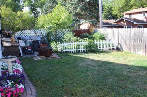 1806-1808 S 8th Avenue S, Fargo, ND 58103