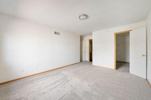 11240 Providence Lane, Eden Prairie, MN 55344