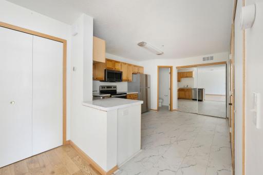 11240 Providence Lane, Eden Prairie, MN 55344