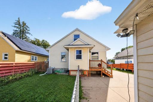 3 bed 2 bath home for sale 1133 8th Ave SE Rochester MN 55904