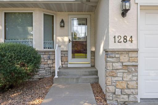 13-web-or-mls-1284 Quincy Cir-24.jpg