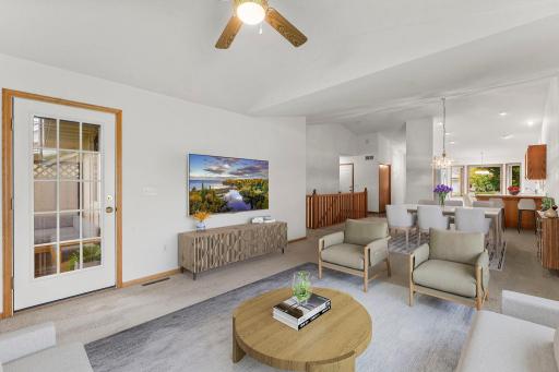 20-web-or-mls-1284 Quincy Cir-143_FInal.jpg