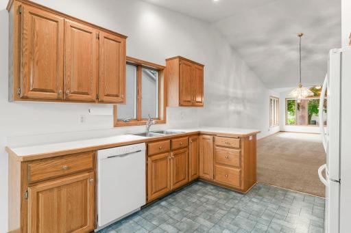 25-web-or-mls-1284 Quincy Cir-98.jpg