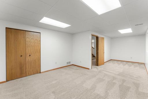 61-web-or-mls-1284 Quincy Cir-53.jpg