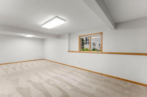 57-web-or-mls-1284 Quincy Cir-38 (2).jpg