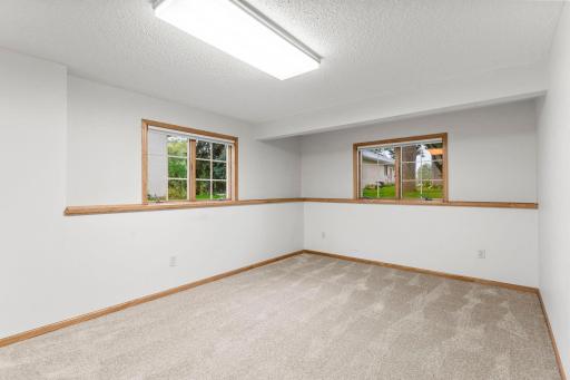 58-web-or-mls-1284 Quincy Cir-43.jpg