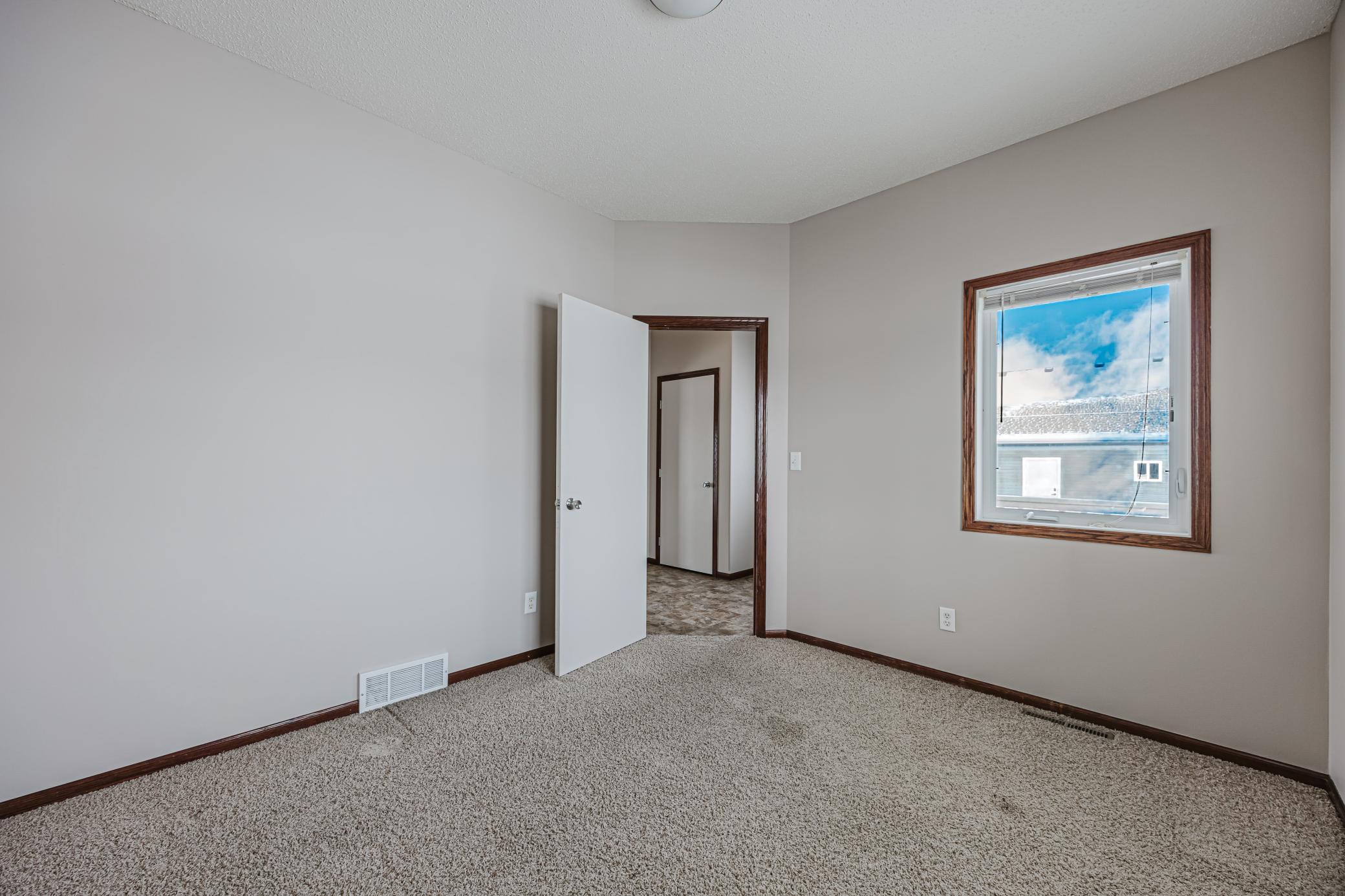 FrontRoom#1.jpg