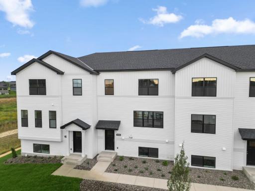 10356 Birchwood Circle, Chaska, MN 55318