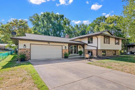 1911 Serendipity Court, New Brighton, MN 55112