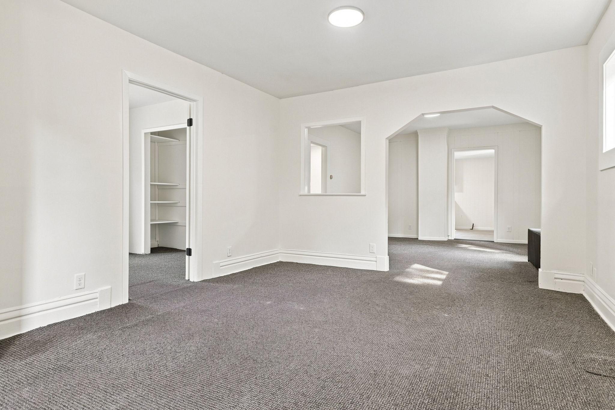 3-web-or-mls-483_Lawson_Avenue_West_Saint_Paul_08595.jpg