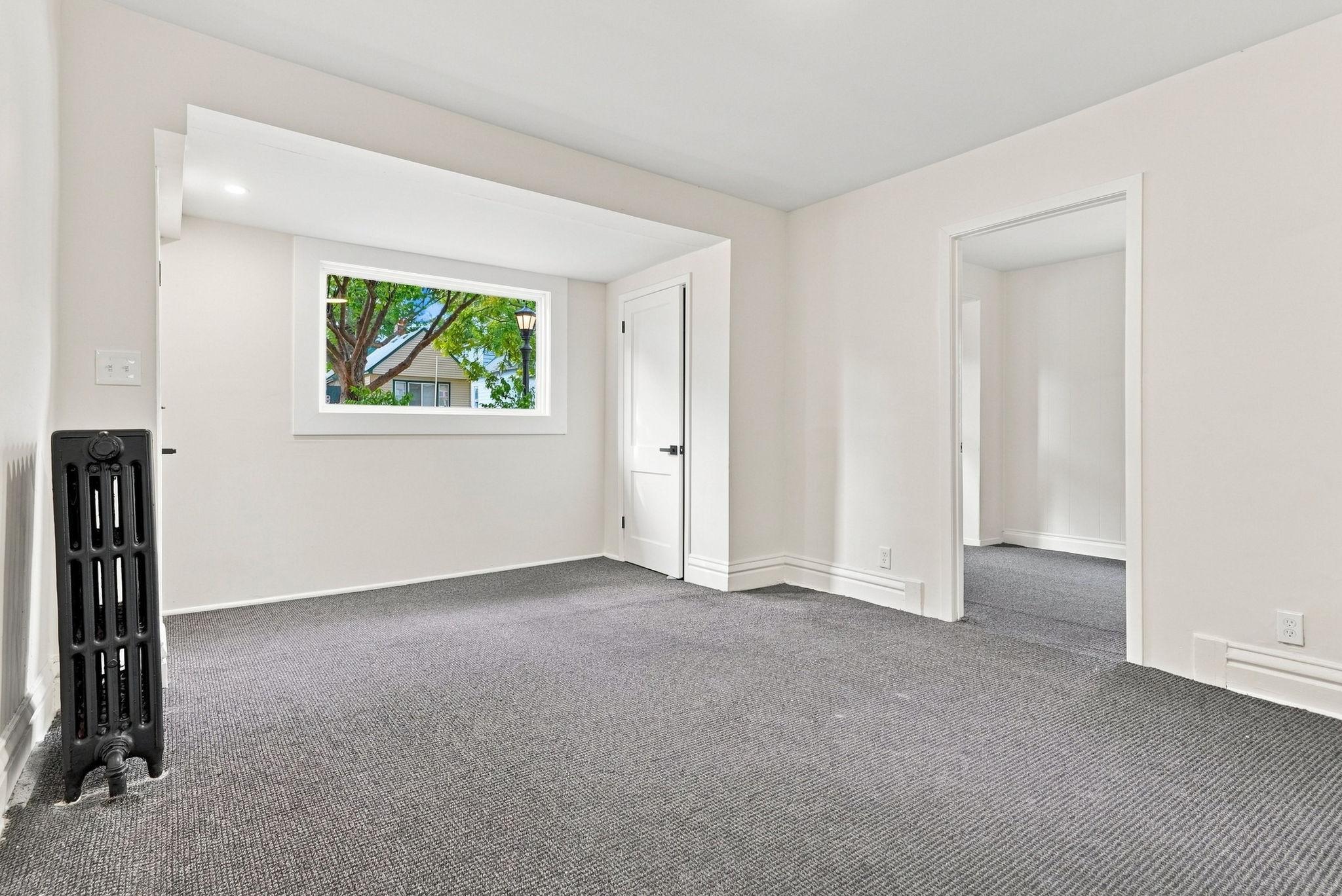 9-web-or-mls-483_Lawson_Avenue_West_Saint_Paul_08610.jpg