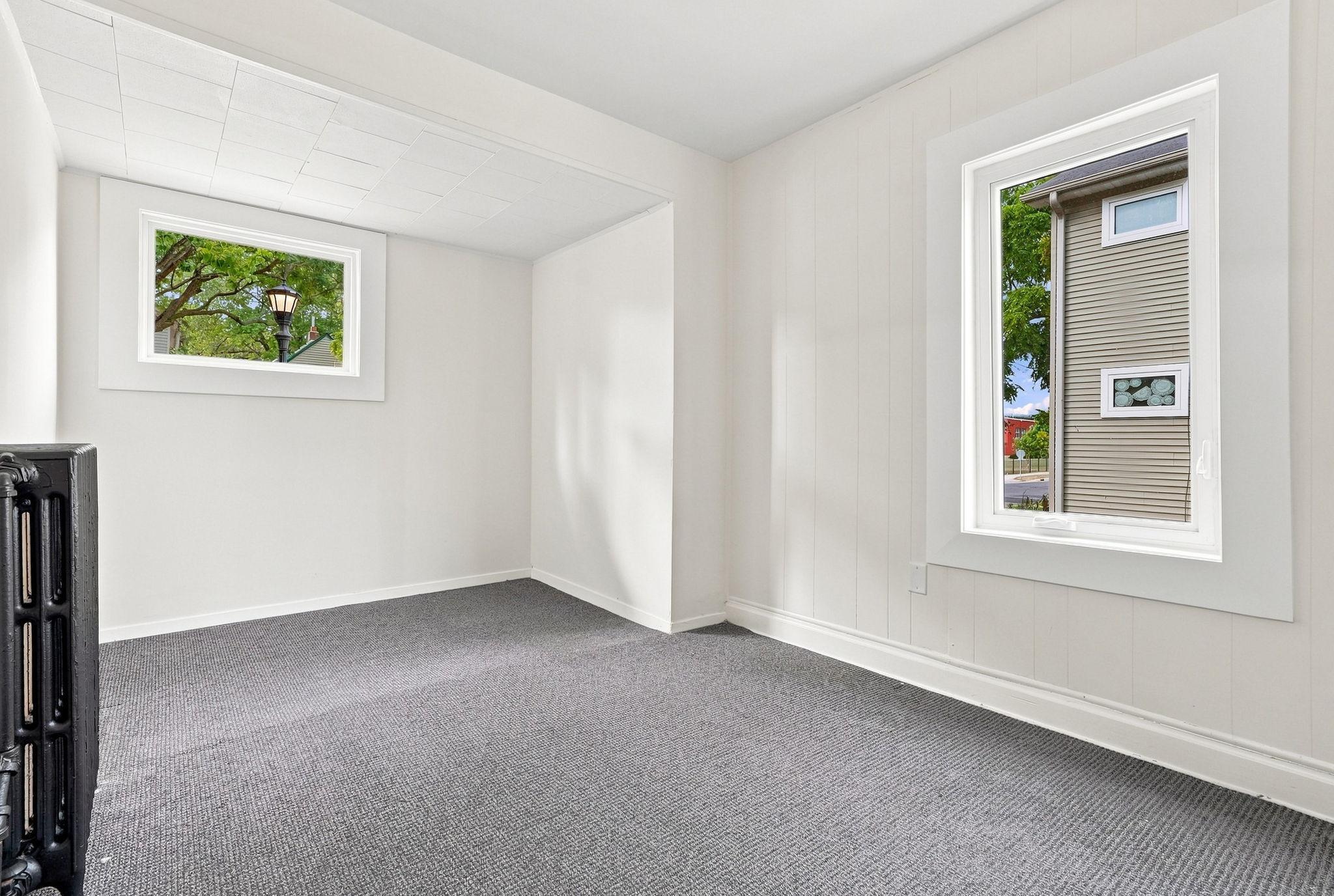 11-web-or-mls-483_Lawson_Avenue_West_Saint_Paul_08615.jpg