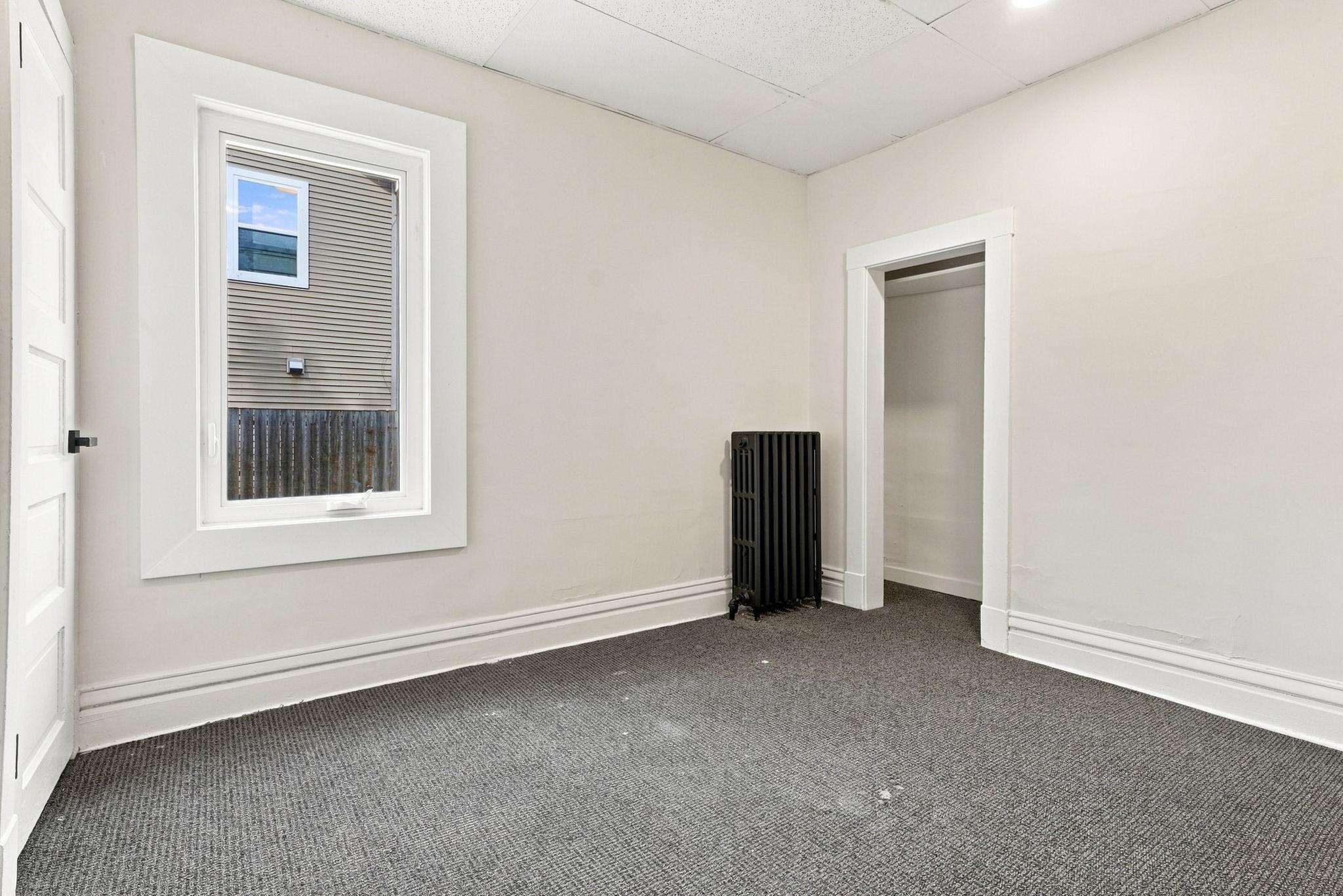23-web-or-mls-483_Lawson_Avenue_West_Saint_Paul_08645.jpg