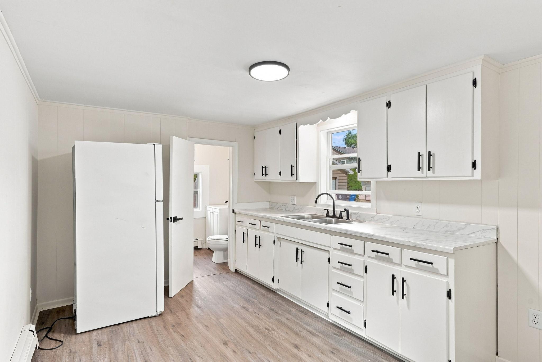 28-web-or-mls-483_Lawson_Avenue_West_Saint_Paul_08675.jpg