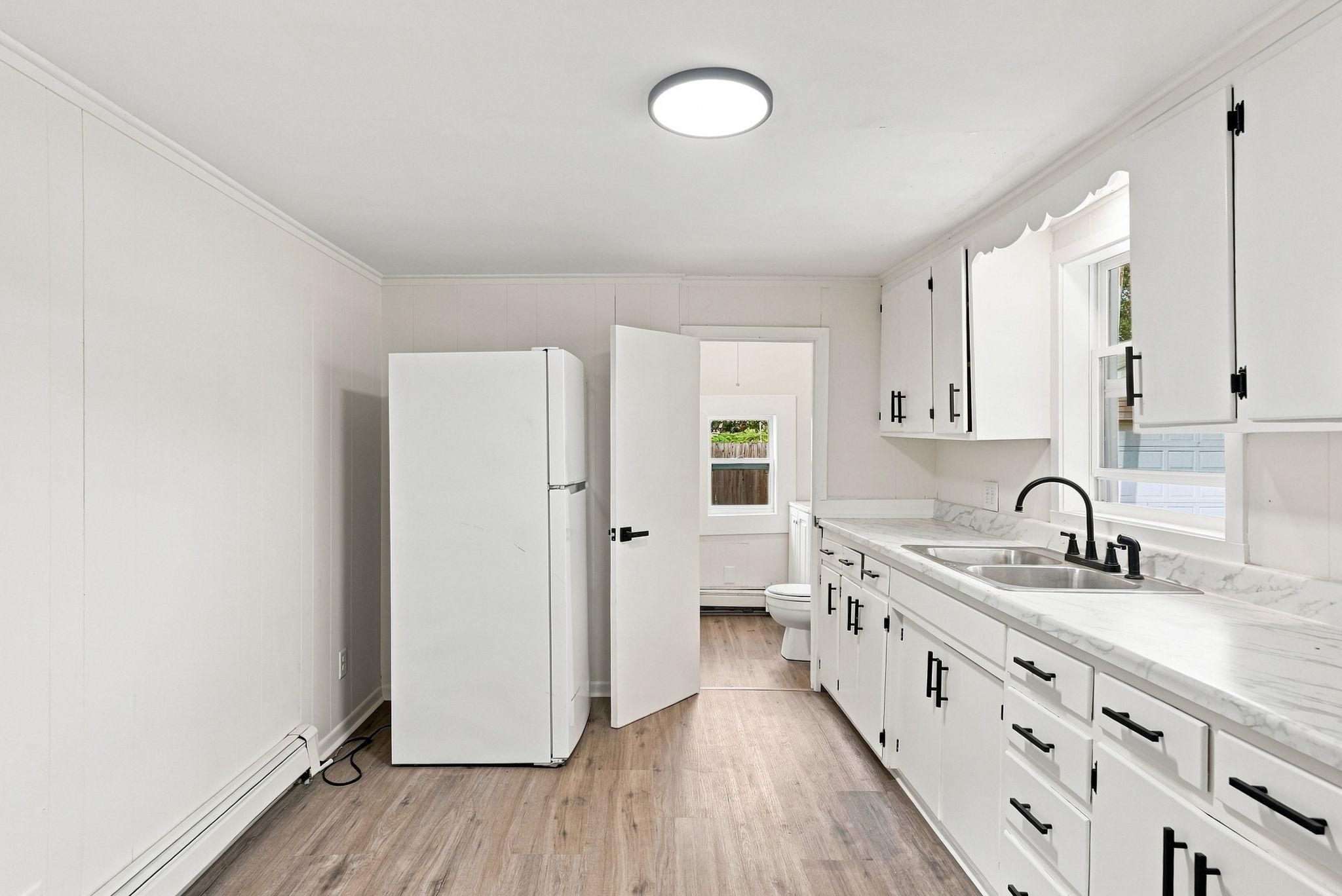 27-web-or-mls-483_Lawson_Avenue_West_Saint_Paul_08670.jpg