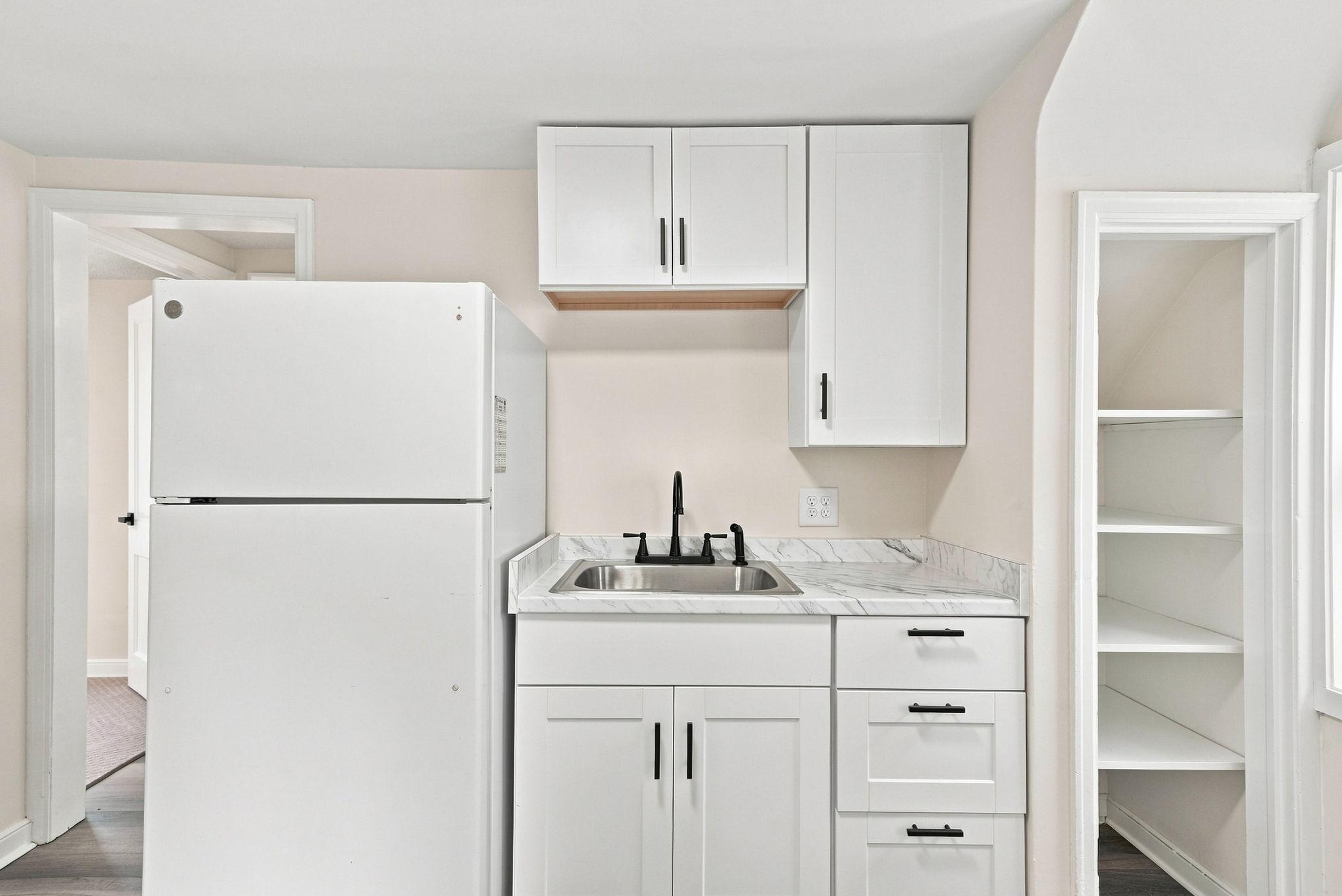 42-web-or-mls-483_Lawson_Avenue_West_Saint_Paul_08740.jpg