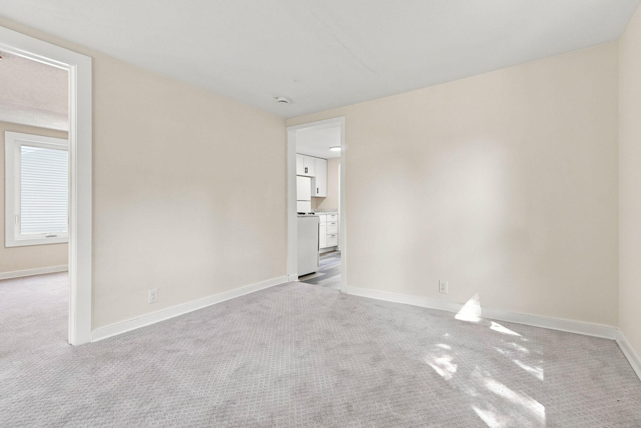53-web-or-mls-483_Lawson_Avenue_West_Saint_Paul_08775.jpg