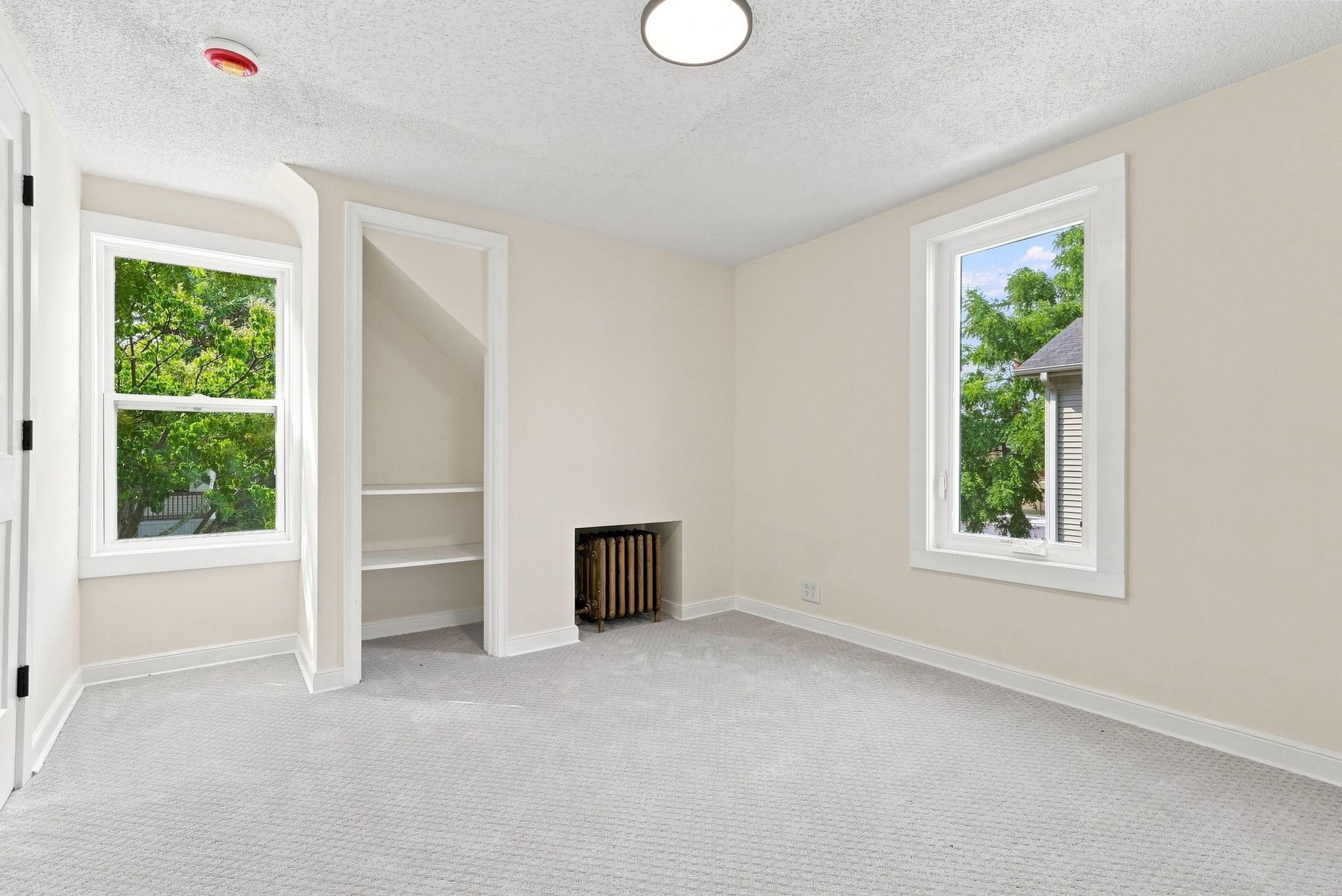 57-web-or-mls-483_Lawson_Avenue_West_Saint_Paul_08785.jpg