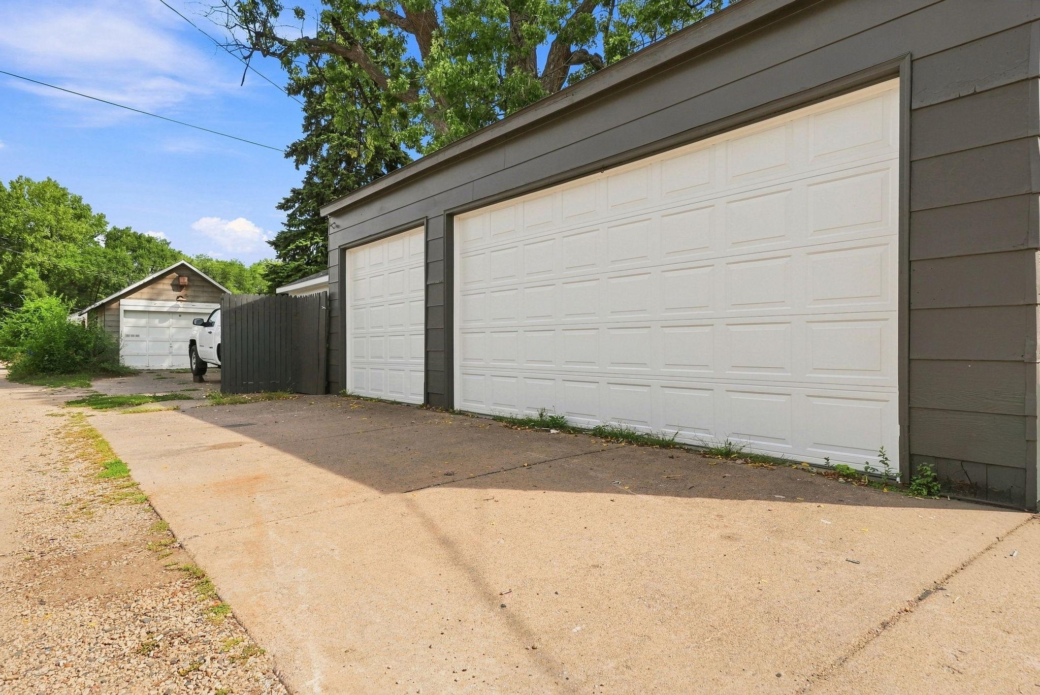 69-web-or-mls-483_Lawson_Avenue_West_Saint_Paul_08835.jpg