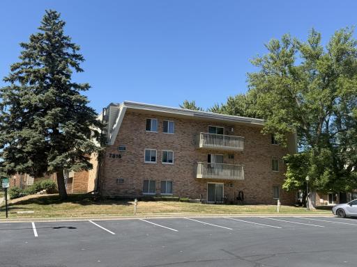 7316 Building Side