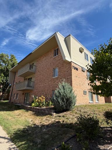 7316 W 22nd Street, 305, Saint Louis Park, MN 55426