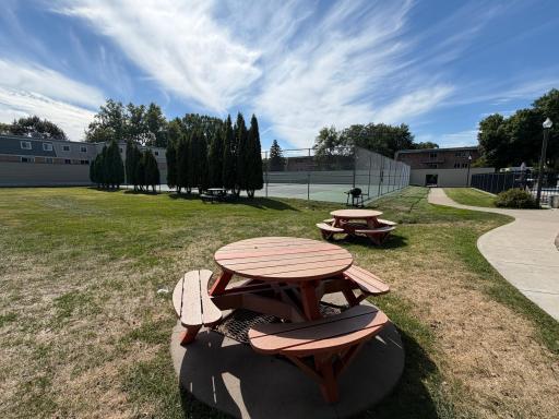 7316 W 22nd Street, 305, Saint Louis Park, MN 55426