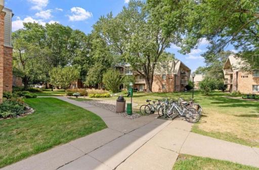 7316 W 22nd Street, 305, Saint Louis Park, MN 55426