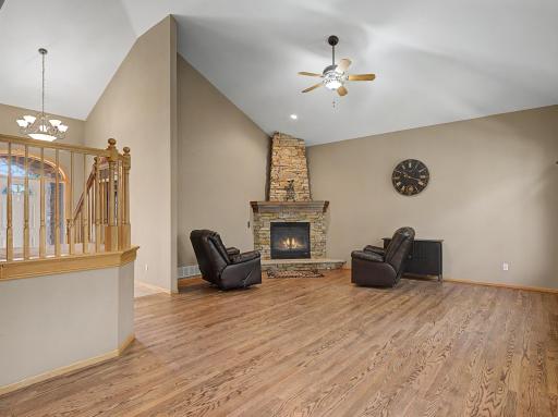 3107 Darcy Dr NE-110.jpg