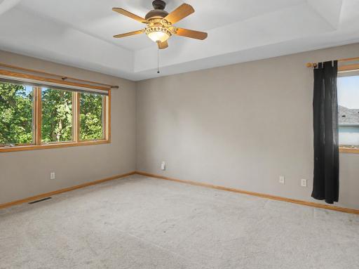 3107 Darcy Dr NE-120.jpg