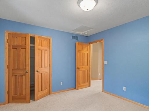 3107 Darcy Dr NE-128.jpg