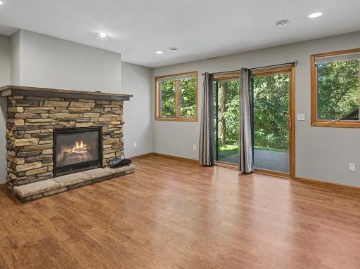 3107 Darcy Dr NE-129.jpg