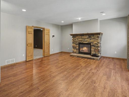 3107 Darcy Dr NE-133.jpg