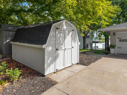 11325 Interlachen Road, Chisago City, MN 55013