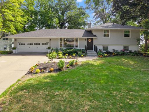 11325 Interlachen Road, Chisago City, MN 55013