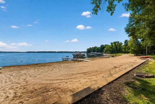 72-web-or-mls-72-print-11325 Interlachen Rd-167.jpg