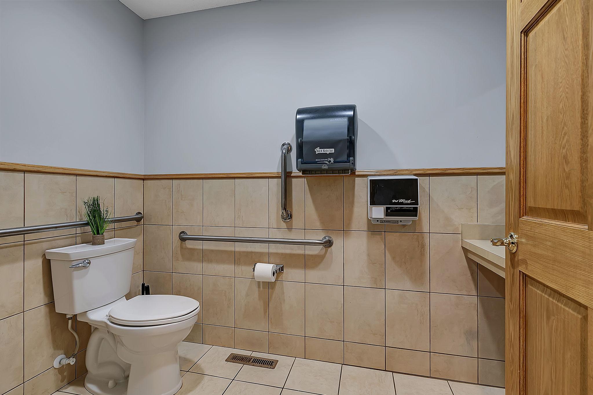 Upper level bathroom