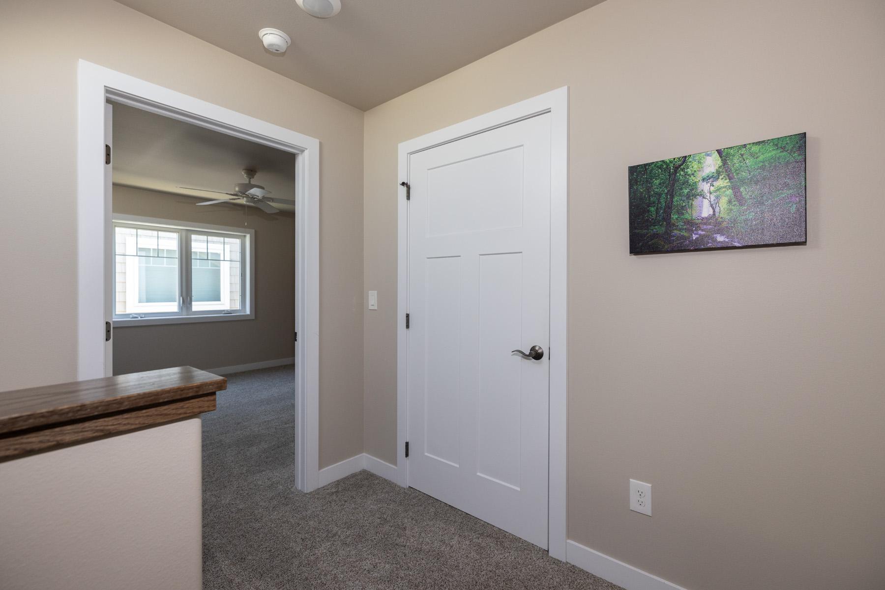 2nd Floor Loft w/Storage Rm