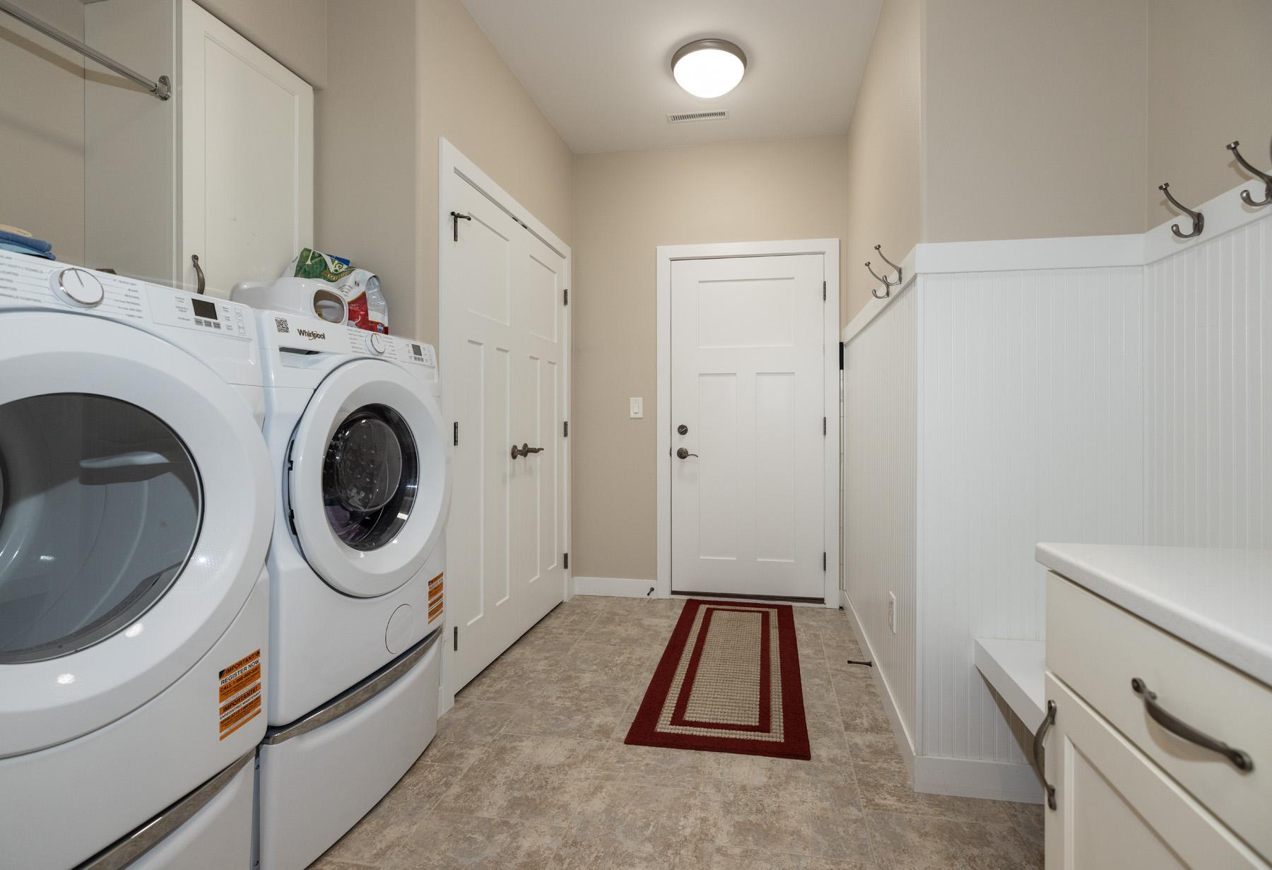 Laundry/Rear Foyer