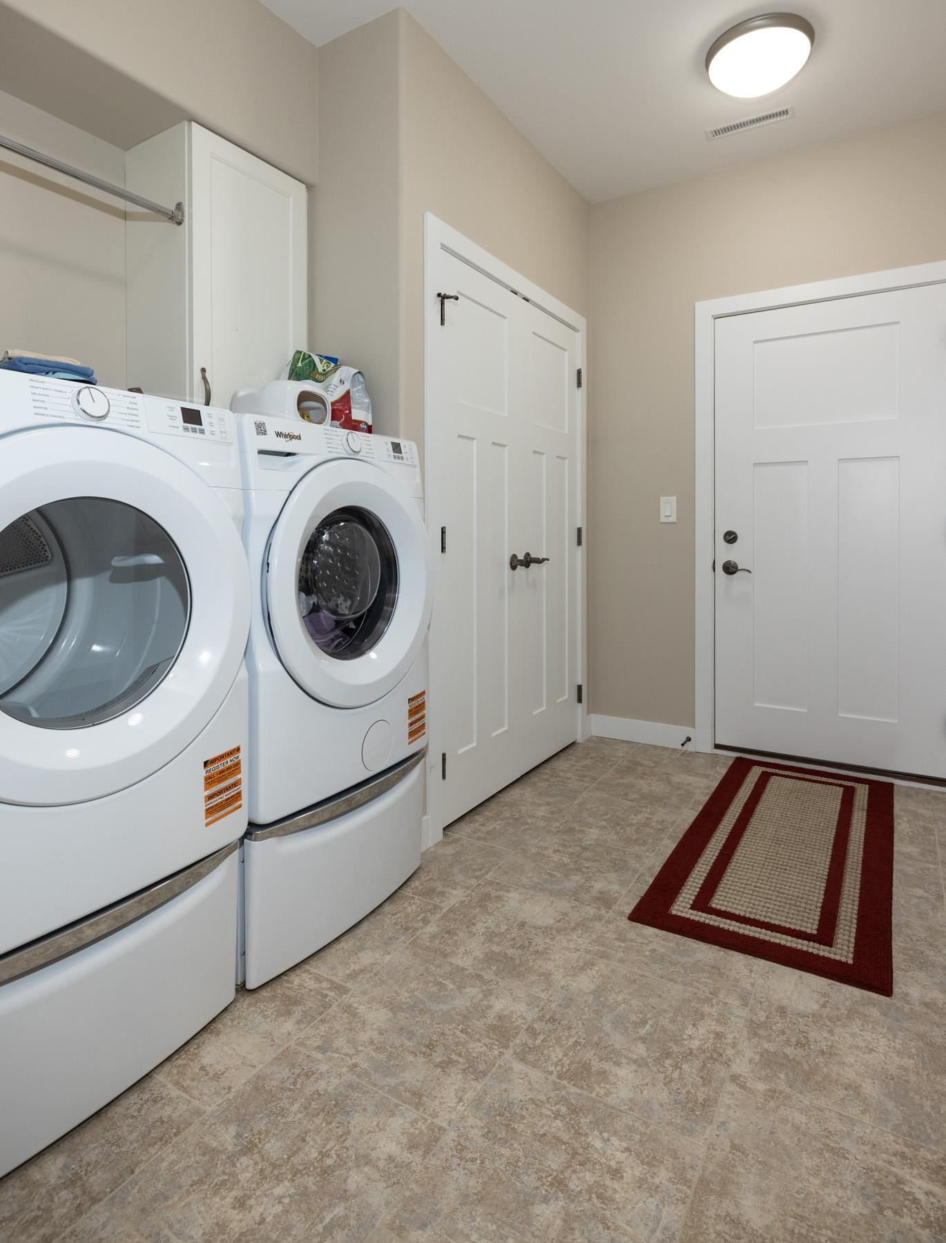 Laundry/Rear Foyer