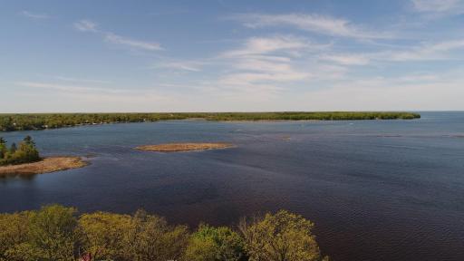 Enjoy the ultimate lakefront lifestyle with direct access to the lake right from your property. Relax, entertain, and take full advantage of everything lake living has to offer, just steps from your door.