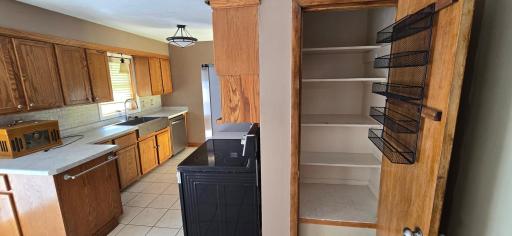 Kit.Pantry.jpg